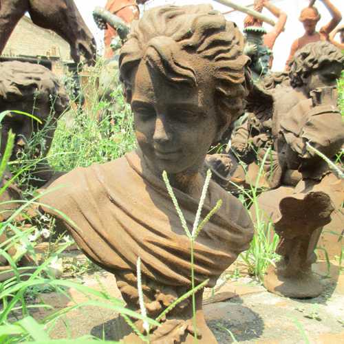 Statue-HY337