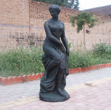 Statue-HY607